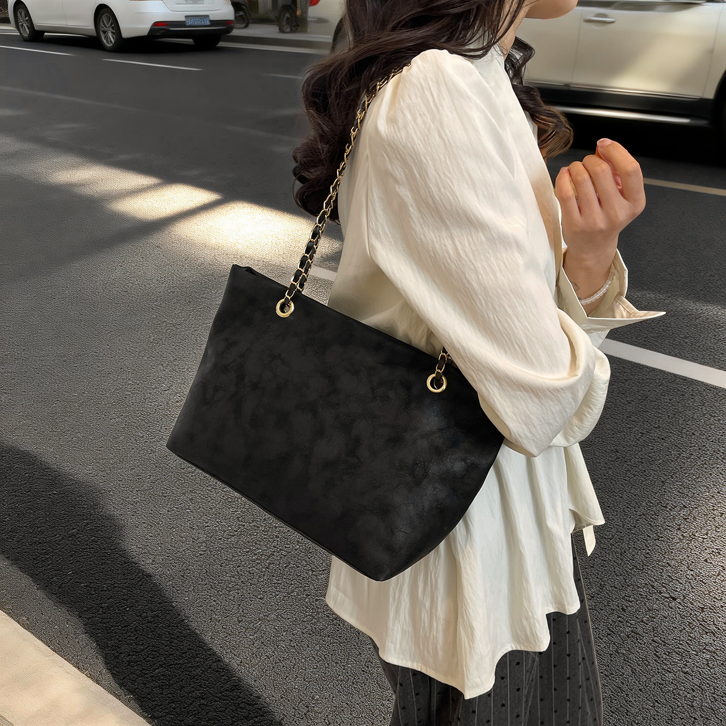 Luxury Designer Tote Women Sim - огляд і ціна Interior Design Documentation