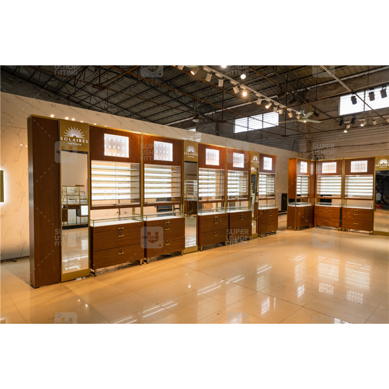 custom.Custom Retail Eyewear S - огляд і ціна Interior Design Usa